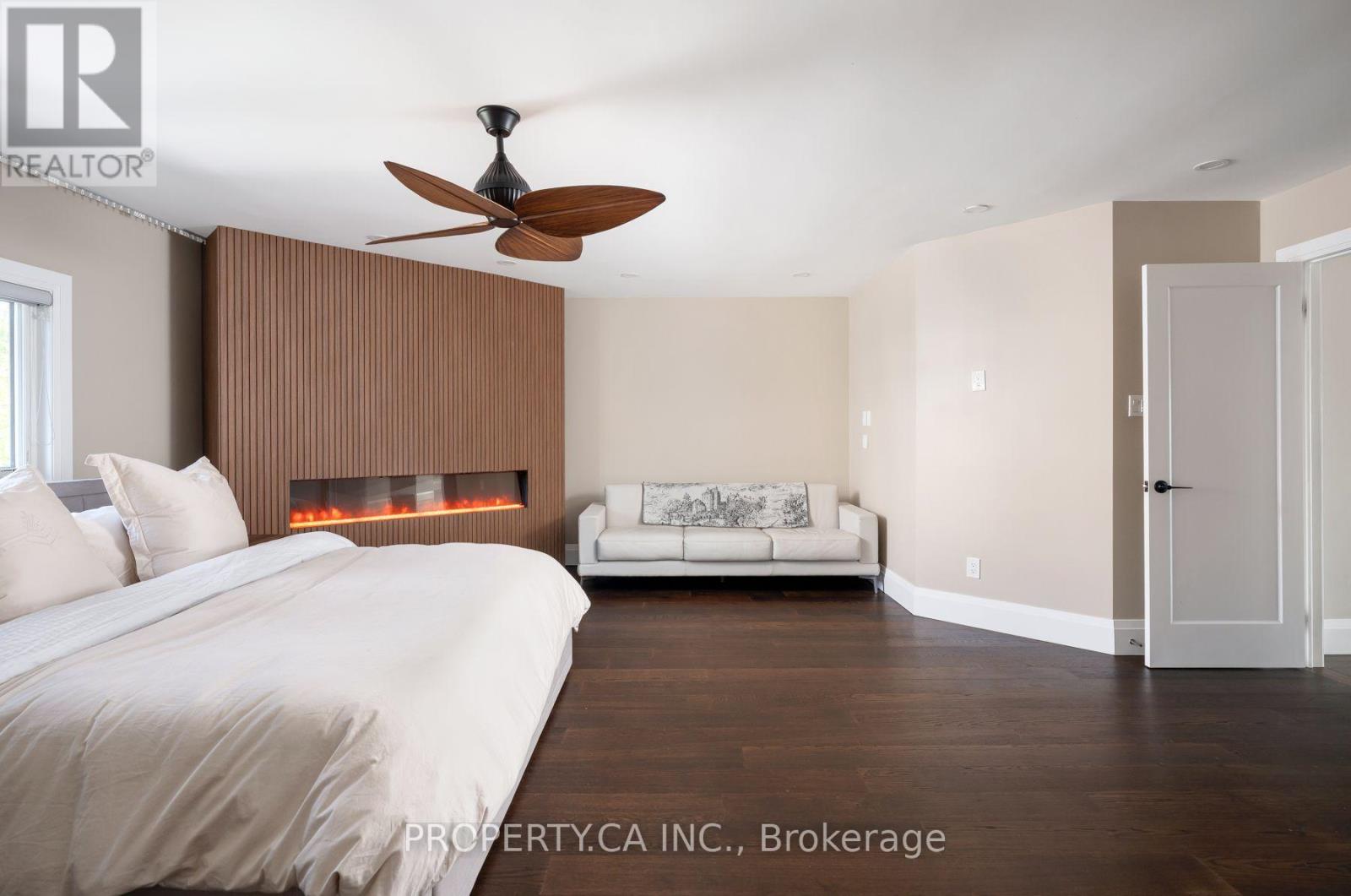 72 DEVONSLEIGH BOULEVARD - 23