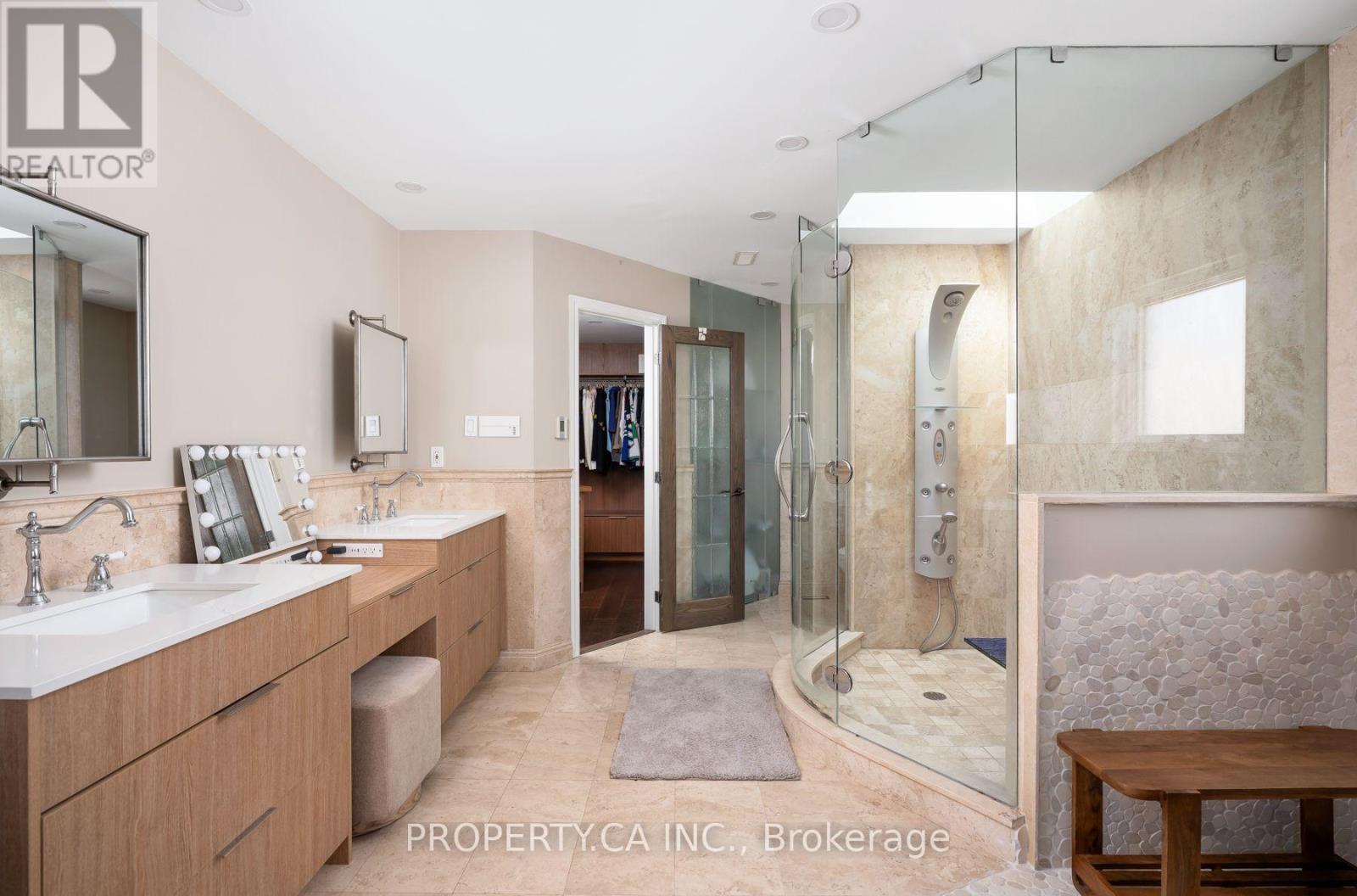 72 DEVONSLEIGH BOULEVARD - 25