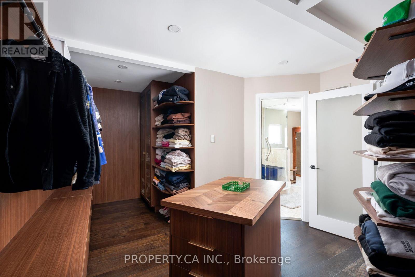 72 DEVONSLEIGH BOULEVARD - 26