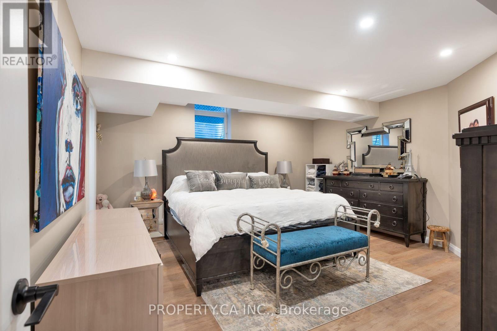 72 DEVONSLEIGH BOULEVARD - Image 38