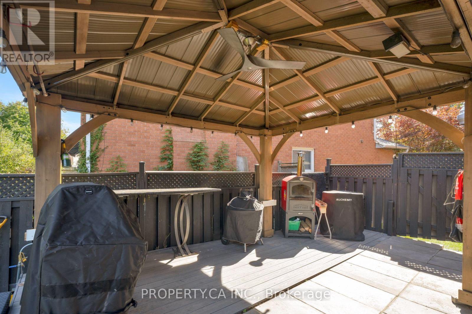 72 DEVONSLEIGH BOULEVARD - 42