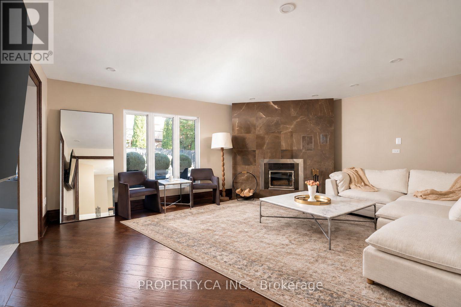 72 DEVONSLEIGH BOULEVARD - 9