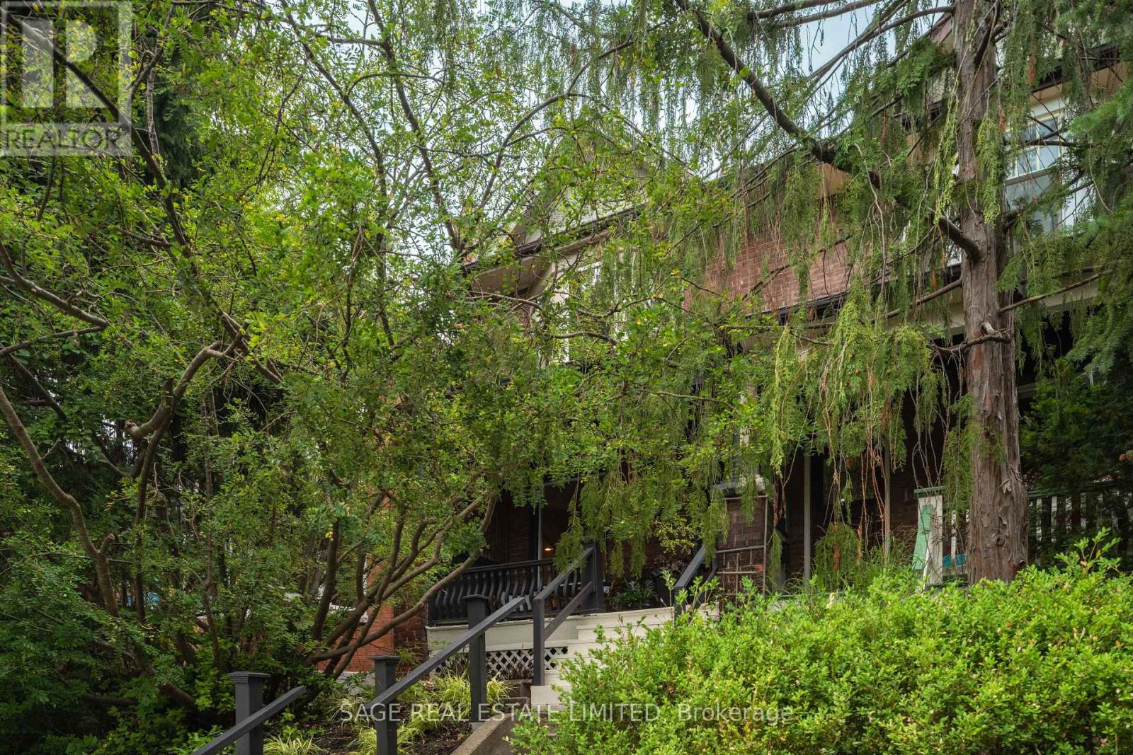 121 GLENDALE AVENUE - Image 33