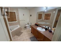 12 Oakhaven Road, Brampton, ON L6P2Y3 Photo 14