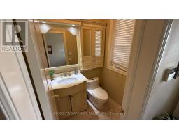 12 Oakhaven Road, Brampton, ON L6P2Y3 Photo 7