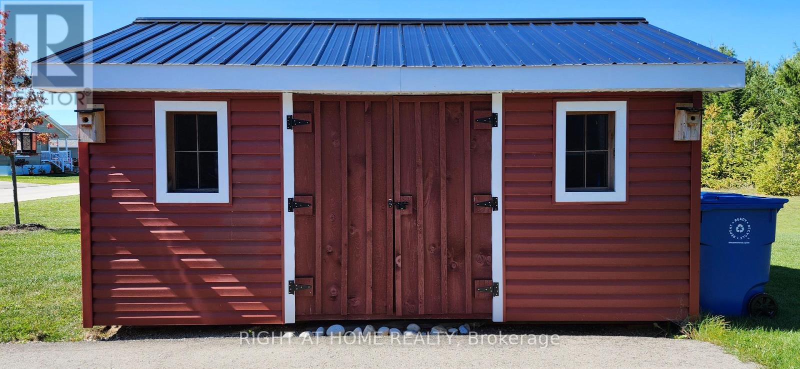 207 spruce Street, West Grey, Ontario, N4N0C4, West Grey, Ontario — photo 2 of 5