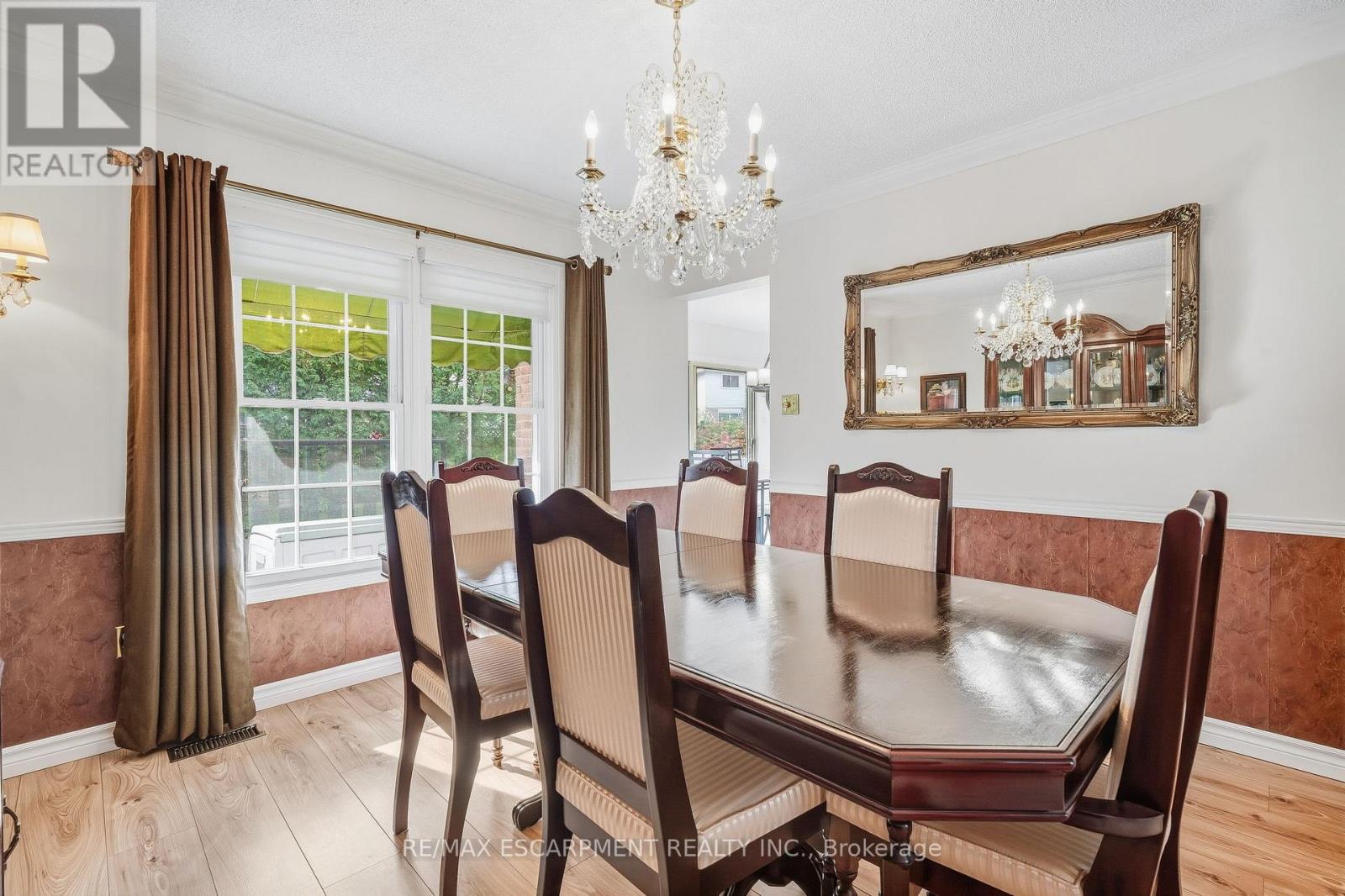 5 MICHELLE DRIVE - 12