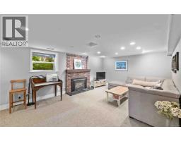 1461 Derby Rd, Saanich, BC V8P1T2 Photo 26