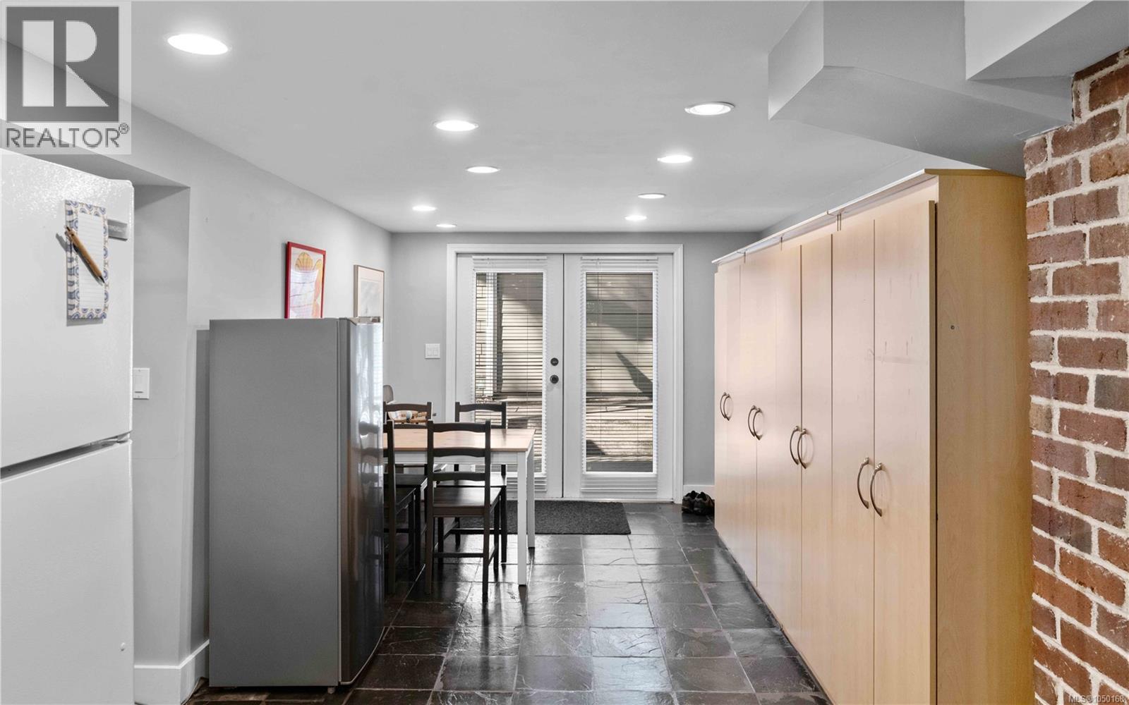 1461 Derby Rd - 24