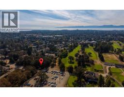 1461 Derby Rd, Saanich, BC V8P1T2 Photo 47