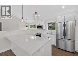 Living room - 4926 Timber Ridge Road Unit# 52, Windermere, BC V0A1K3 Photo 10