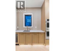 2pc Bathroom - 730 25 Avenue Nw, Calgary, AB T2M2B2 Photo 19