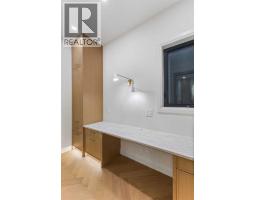 4pc Bathroom - 730 25 Avenue Nw, Calgary, AB T2M2B2 Photo 22