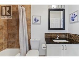 1707 23 Avenue SW - photo 16