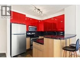 1707 23 Avenue SW - photo 5