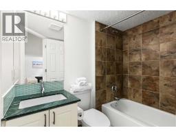 1707 23 Avenue SW - photo 25