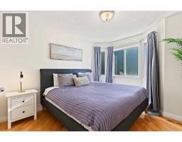 1707 23 Avenue SW - photo 14