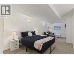 1707 23 Avenue SW - photo 22