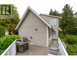 1927 Riverside Dr, View Royal, BC V9B6H9 Photo 26