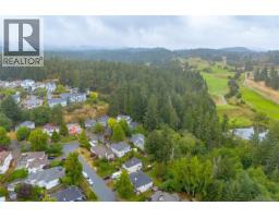 1927 Riverside Dr, View Royal, BC V9B6H9 Photo 30