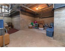 1927 Riverside Dr, View Royal, BC V9B6H9 Photo 32