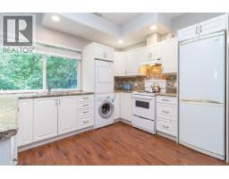 1927 Riverside Dr, View Royal, BC V9B6H9 Photo 35