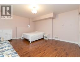 1927 Riverside Dr, View Royal, BC V9B6H9 Photo 37