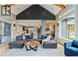 2833 Woodcroft Pl, Shawnigan Lake, BC V8H2E4 Photo 24