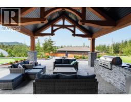 2833 Woodcroft Pl, Shawnigan Lake, BC V8H2E4 Photo 27