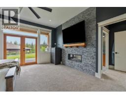 2833 Woodcroft Pl, Shawnigan Lake, BC V8H2E4 Photo 36