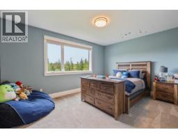 2833 Woodcroft Pl, Shawnigan Lake, BC V8H2E4 Photo 39
