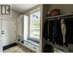 2833 Woodcroft Pl, Shawnigan Lake, BC V8H2E4 Photo 56