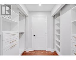 1136 Goodson Crescent, Oakville, ON L6H4A4 Photo 11