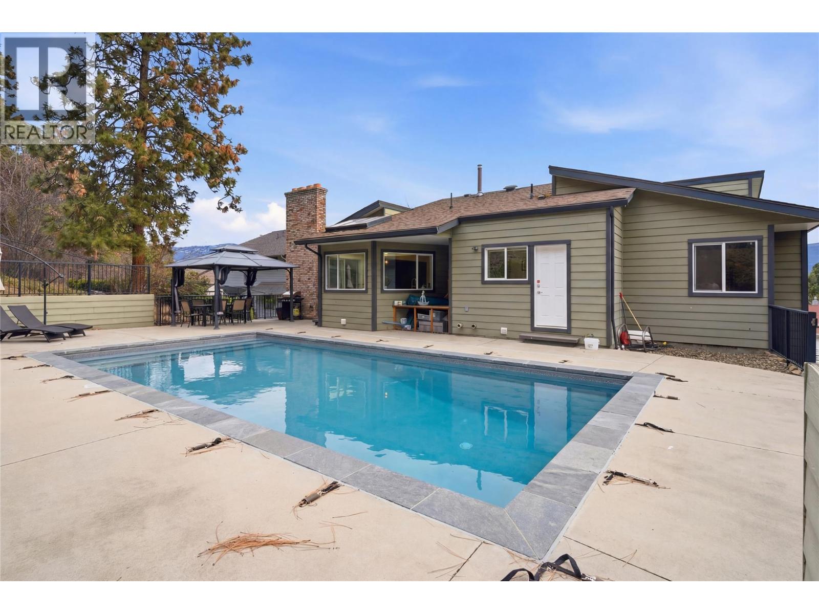 2218 Omineca Place, Kelowna