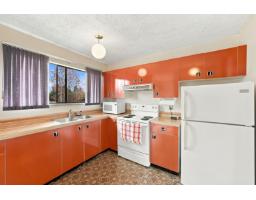 4846 207a Street, Langley, BC V3A6V9 Photo 6
