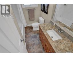 1616 Marshal Crescent, Moose Jaw, SK S6H3G6 Photo 24