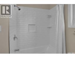 1616 Marshal Crescent, Moose Jaw, SK S6H3G6 Photo 25