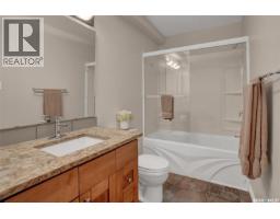 1616 Marshal Crescent, Moose Jaw, SK S6H3G6 Photo 32