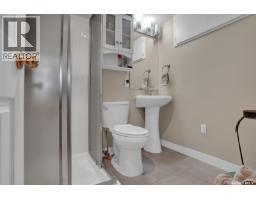 1616 Marshal Crescent, Moose Jaw, SK S6H3G6 Photo 40