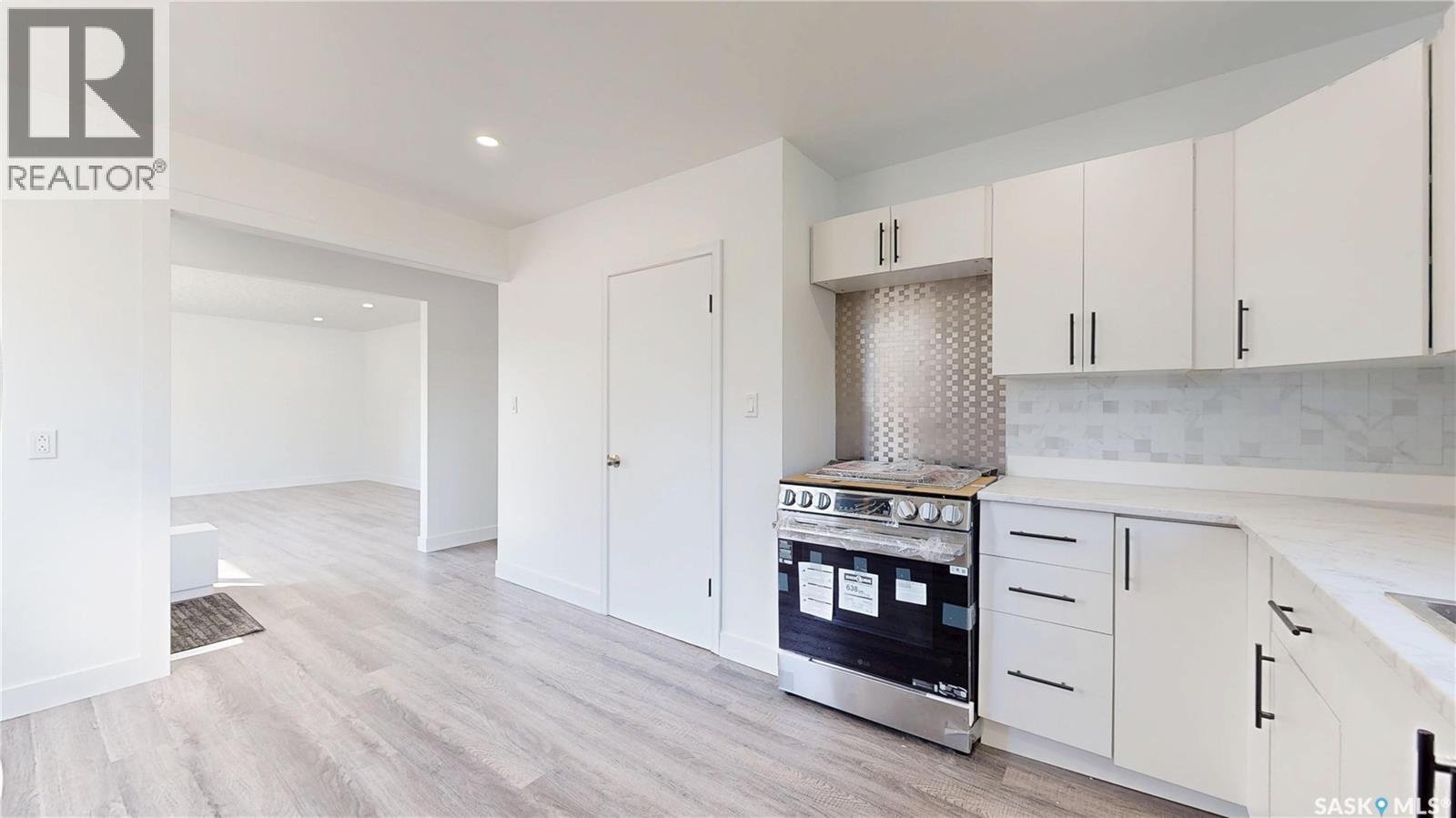 1020 9th AVENUE E, Regina — photo 14