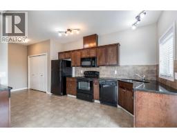Bedroom - 28, 298 Somerset Way Se, Medicine Hat, AB T1B0E9 Photo 8