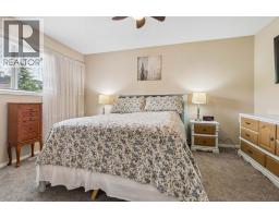 702, 760 Railway Gate SW - photo 10