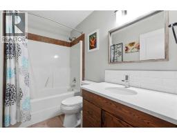 8 Irving Crescent, Red Deer, AB T4R3R9 Photo 15