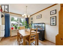 4pc Bathroom - 107 Bermuda Drive Nw, Calgary, AB T3K1H6 Photo 11