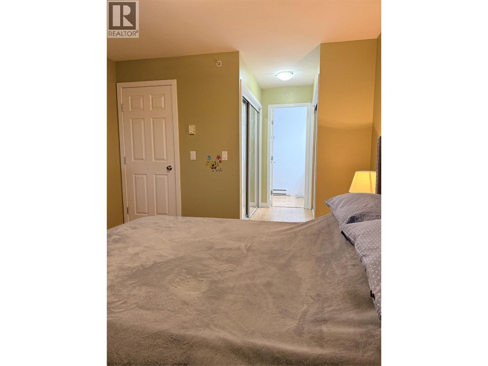 #406 135 Ziprick Road - 52
