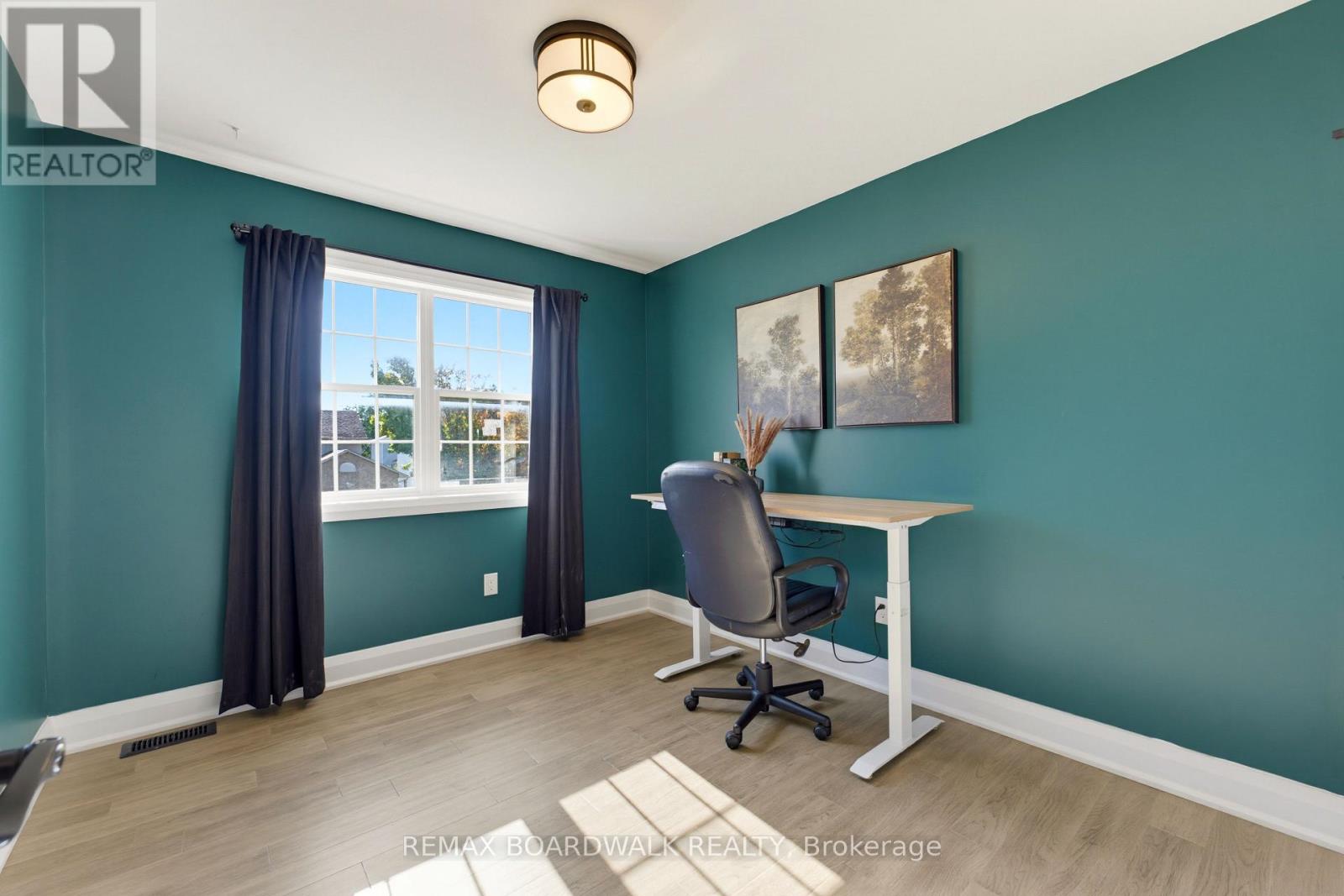 47 MIKA STREET - 38