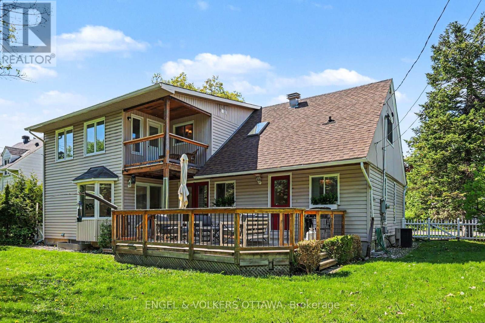 176 SANFORD AVENUE - Image 32