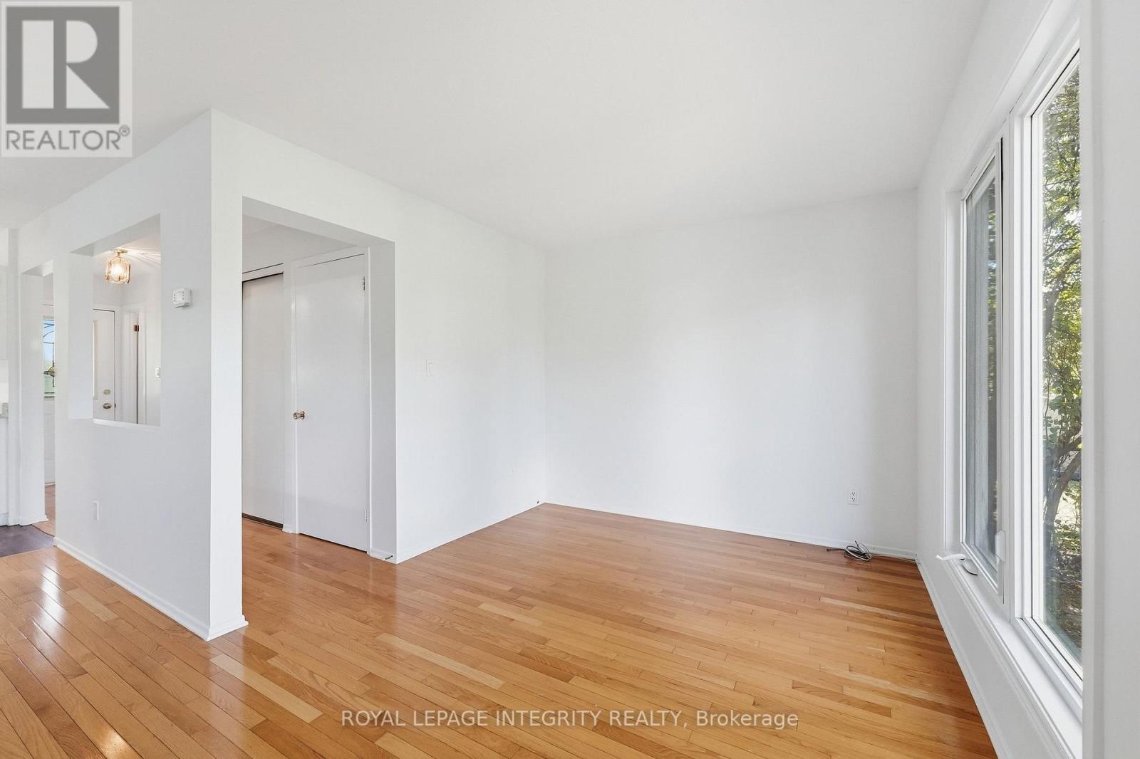 909 LAWNSBERRY DRIVE - 16
