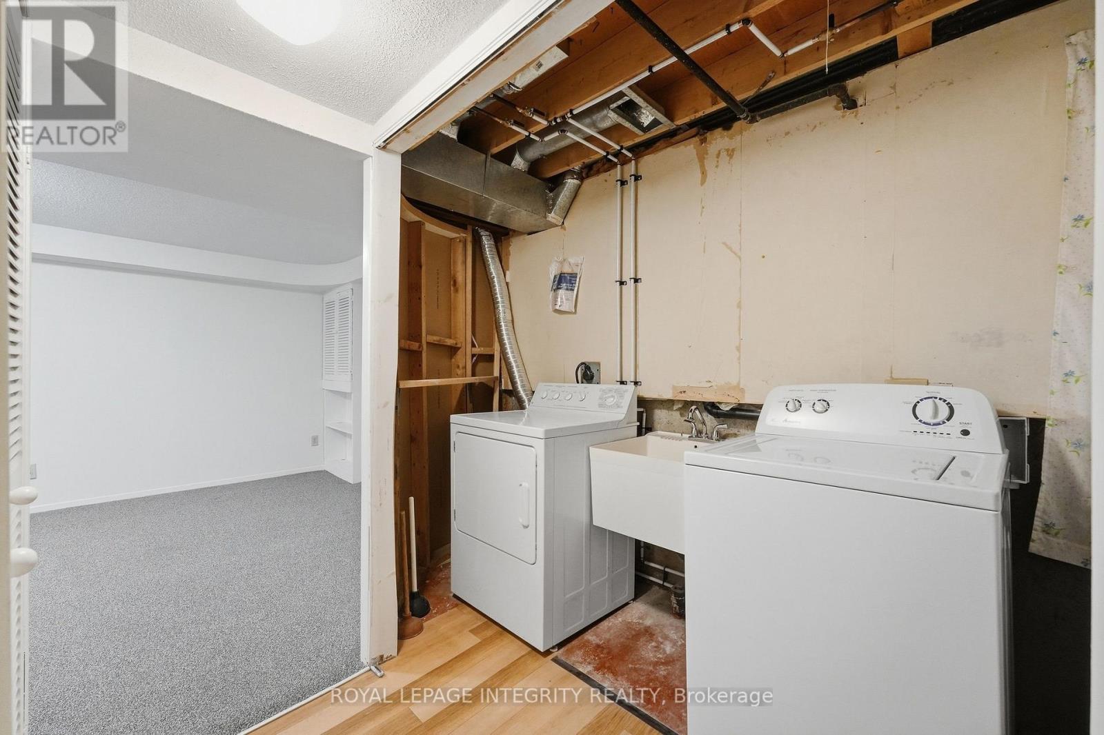 909 LAWNSBERRY DRIVE - Image 29