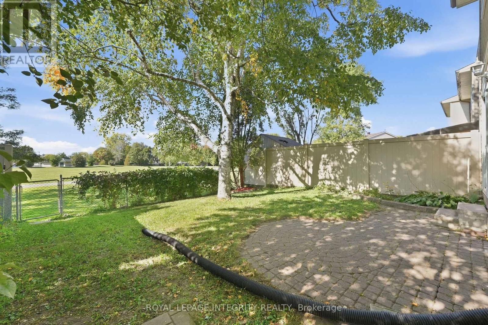 909 LAWNSBERRY DRIVE - 32